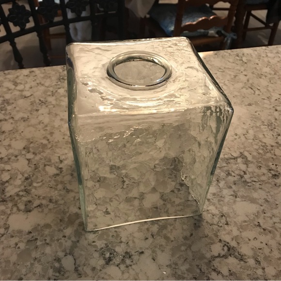 Pottery Barn clear Hammered Glass Tissue Box - Picture 3 of 4